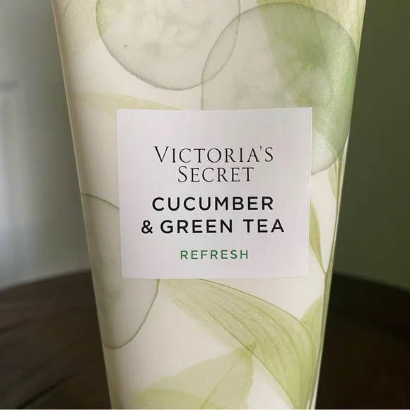 New Victoria's Secret 24-Hour Moisture Hydrating Body Lotion - Picture 4 of 6